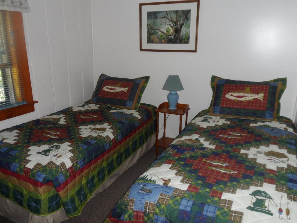 White Oak Motel & Cottages Холдернесс Номер фото