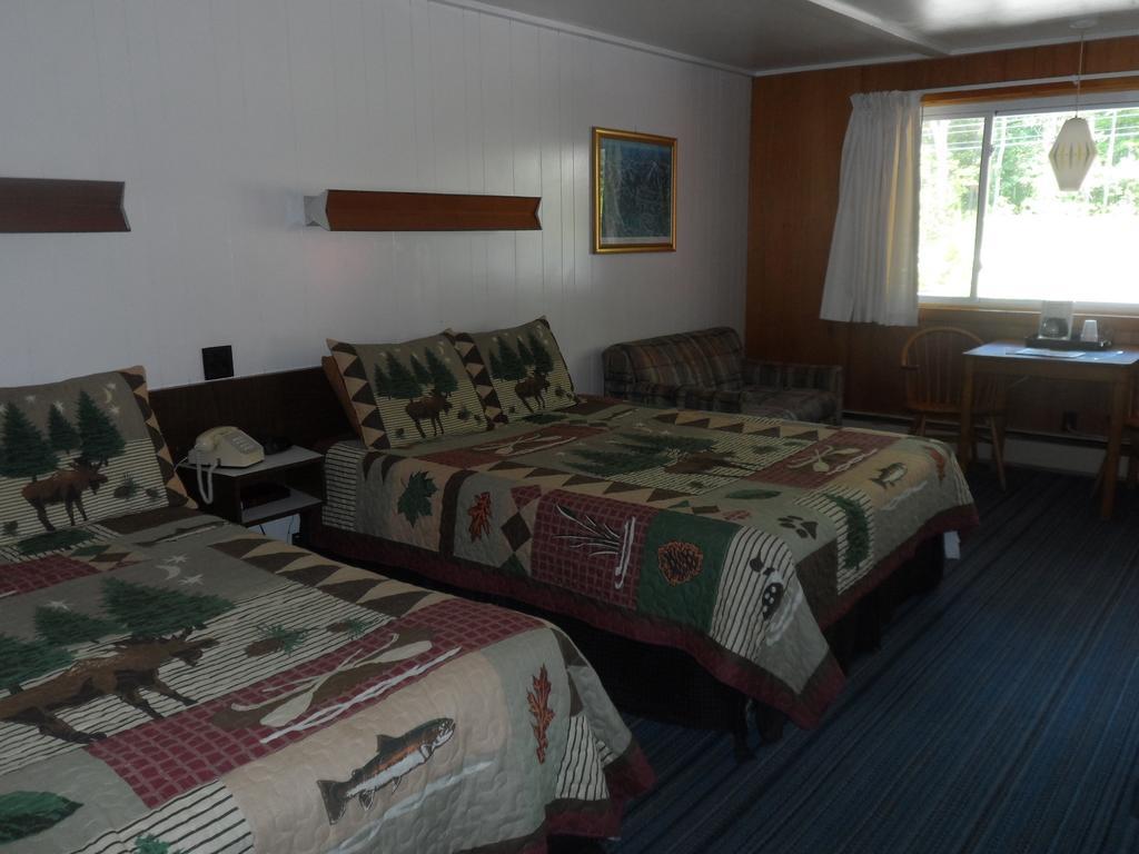 White Oak Motel & Cottages Холдернесс Номер фото