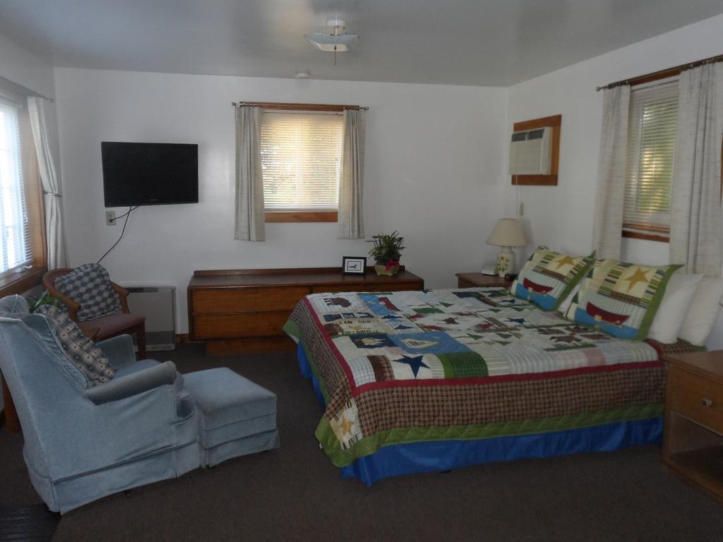 White Oak Motel & Cottages Холдернесс Номер фото